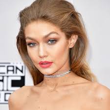 Experts available for free online advice. 17 Of The Most Iconic Red Lipstick Looks In History