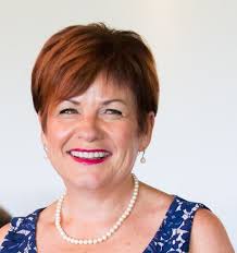 Janelle Wills's Instagram, Twitter & Facebook