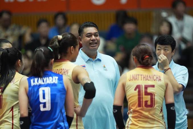 ปรับเวลาตบรอบรองไทย-จีน 'โค้ชอ๊อต' ยอมรับสาวไทยเป็นรอง | เดลินิวส์