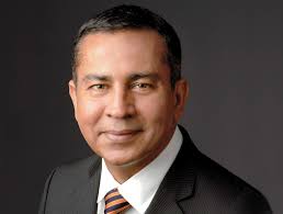 Visionary gift names the USC Roski Eye Institute