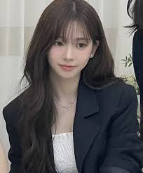 Red Velvet Irene's Solo Debut Tops Charts, Sells 250,000+ Copies