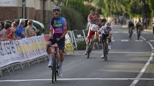 Mona monhoe erome have observed Genies ads and conversed