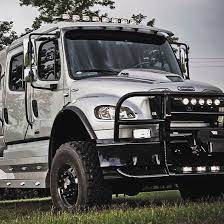 8 Medium Duty Beauties Ideas Freightliner Trucks Freightliner Medium Duty Trucks