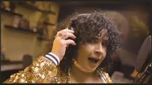 Feliz por esta colaboración y por la reacción de ustedes. Gracias La Diosa.  La Diosa .compartan y bajen la música familia!