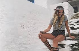 Make social videos in an instant: Egkyos H A8hna Oikonomakoy Paidorama Com
