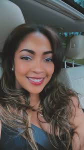 Selena Glover's Instagram, Twitter & Facebook