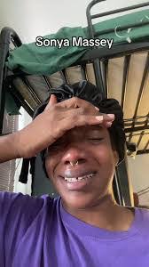 Sonya Forrest's Instagram, Twitter & Facebook