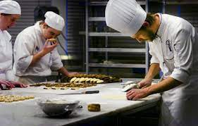 Portland S Le Cordon Bleu Cooking School Will Close In 2017 Ending 3 Decades Of Food Education Oregonlive Com