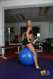 Fully nude sexy bodied fitness girl Jeannie gets her pussy slammed on a  blue exercise ball