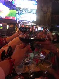 Inwood bar and grill is located in bronx city of new york state. Awesome Quality Time With Husband Inwood Bar And Grill Picture Of Inwood Bar And Grill New York City Tripadvisor