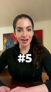 Vanessa Farrell's Instagram, Twitter & Facebook