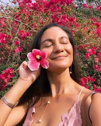 Brooke Loveless's Instagram, Twitter & Facebook