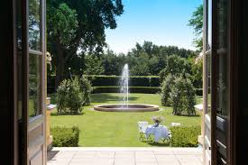 Schlosspark Klessen In Brandenburg Familie Von Bredow Herrenhaus Haus Innenhof