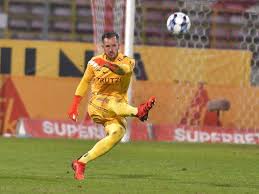 Eduard Adrian Pap in the football match between Universitatea Craiova and  FC Botosani, counting