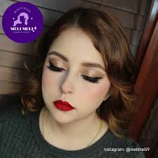 🎄✨ ¡Brilla como una estrella esta Navidad! ✨🎄 En Beauty Room Meli Meli,  creo el look perfecto para tus fiestas navideñas. Un maquillaje fresco y  glam, con destellos que iluminen tu rostro,