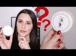 Attendez quelques minutes pour que le produit agisse bien. Mon Avis Sur Le Savon Au Lait De Chevre Pin Up Secret Youtube