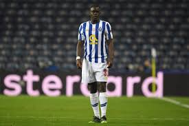 The champions league final has been held in russia just once before, at luzhniki stadium in moscow in 2008, where manchester united bested domestic the russian football union (rfu) has made knwon its interesy in hosting the 2021 champions league final in st. 3lppx Xrnlppzm