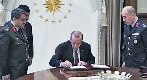 Yaş kararları kapsamında 13 general/amiralin görev süreleri 1 yıl uzatıldı. Cumhurbaskani Erdogan Onayladi Yas Kararlari Aciklandi Itv Haber