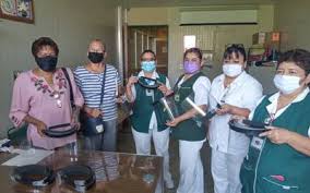 Enfermeras del instituto mexicano del seguro social (imss) dejan el complejo cultural los pinos, tras 4 meses de vivir ahí con el propósito de proteger a sus familias de posibles contagios por coronavirus. Donan Caretas Al Personal Del Enfermeria Del Imss Diario Del Sur Noticias Locales Policiacas Sobre Mexico Chiapas Y El Mundo