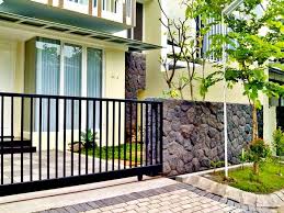 Jika anda menghuni rumah minimalis, tentu anda harus mendesain model pagar minimalis juga. Jual Pagar Rumah Minimalis Harga Murah Di Lapak Toko Reklame Balikpapan Bukalapak