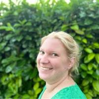 Kimberly Rieder's Instagram, Twitter & Facebook