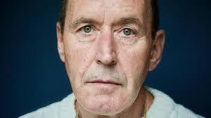 Frank Schmuck's Instagram, Twitter & Facebook