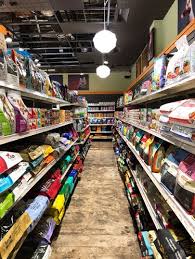 Monster pets is a local, family owned pet store in south philadelphia. 5 Best Pet Shops In Los Angeles Top Rated Pet Shops