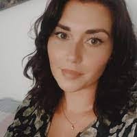 Danielle Tedder's Instagram, Twitter & Facebook