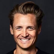 Erik Kruger (@KrugerErik)