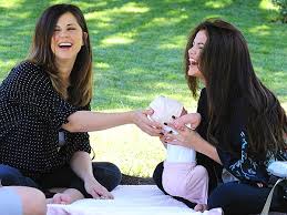 Selena Gomez With Her Mom Mandy Teefey And Baby Sister Gracie Elliot Khaleej Mag News And Stories From Around The World Mandy teefey, a former stage actress, gave birth to selena at the age of 16.