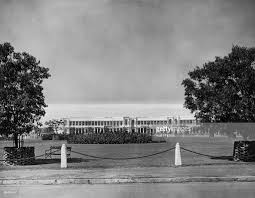 Connaught Place A Commercial And Business Centre Designed By Robert Tor Russell In New Delhi Circa 1934 Photo By Fox Photos History Of India Photo Places Movie theaters designed by robert tor russell.