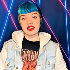 Happy MF BIRTHDAY to the one, the only, the chaotic genius behind it all  Kimi Haufe aka KimiKid!! Her scissors are sharp but the comebacks are  always sharper!!