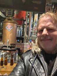 🚨 Madonna, Barbra Streisand and Bette Midler almost recorded a rendition  of "Anything You Can Do I Can Do Better" from 'Annie Get Your Gun'! In a  resurfaced interview clip from a