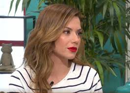 Maybe you would like to learn more about one of these? Basw Laskarakh Epistrefei Sthn Thleorash Deite Se Poia Seira 8a Emfanizetai In Gr