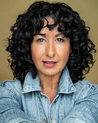 Yvette Lyons's Instagram, Twitter & Facebook