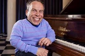 Even though dwarfism is known to be a hereditary sickness, no individual from his family had ever experienced the confusion. Warwick Davis Bio Age Net Worth Family Movies 2021