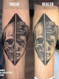In this episode of tattoo advice by electric linda: Irresponsible Tattoo Aftercare Leads To Bad Tattoos