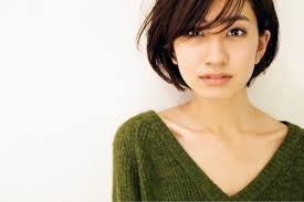 前髪ありでも大人ショートボブ 龍野伶奈 髪型 ショート 美人 ショートボブ