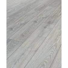 2 22m2 Pack Wickes Co Uk In 2020 Oak Laminate Flooring Oak Laminate Grey Wood Floors