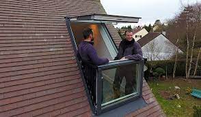 Une Fenetre Qui Se Transforme En Balcon Sur Votre Toit C Est Possible