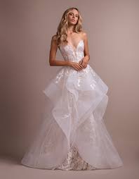 Elke By Hayley Paige Spring 2019 Collection Hayley Paige Wedding Dresses Wedding Dresses Kleinfeld Strapless Lace Wedding Dress Fit And Flare Wedding Dress