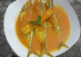 Ikan yang mempunyai nilai gizi yang tinggi ini, bisa disajikan menjadi berbagai jenis masakan, salah satunya resep pesmol ikan kembung. Resep Asam Padeh Ikan Kembung Oleh Mama Eka Cookpad