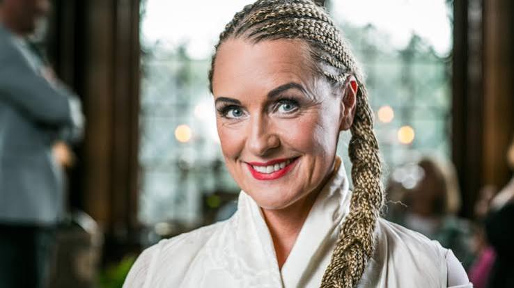 Känslosamt i Gävlebördiga Regina Lunds "Stjärnorna på slottet"-program –  Gefle Dagblad