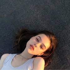 Keep the platform in mind. Highmamaa On Instagram I Literally Love Being At Home In My Own Space Comfortable Not Surrounded By People Pose Fotografi Ide Berpose Foto Estetika