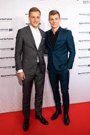 Videos and live streams of your favorite sports. Toni Kroos Felix Kroos Toni Kroos And Felix Kroos Photos Zimbio