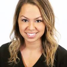 Leah Pomeroy's Instagram, Twitter & Facebook