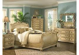 Cindy Crawford Home Villa D Este Light 7 Pc Queen Bedroom Home Bedroom White Bedroom Furniture