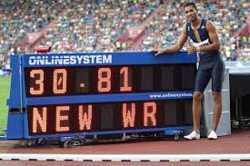 Articles on wayde van niekerk, complete coverage on wayde van niekerk. Van Niekerk Sets New World Record For 300m