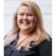 Karina Swanson's Instagram, Twitter & Facebook