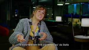 Un inquietante mistero condurrà giò e il suo strampalato gruppo di amici in un'avventura fuori dal comune. A Un Metro Da Te Ecco Nuove Clip Del Film Con Haley Lu Richardson